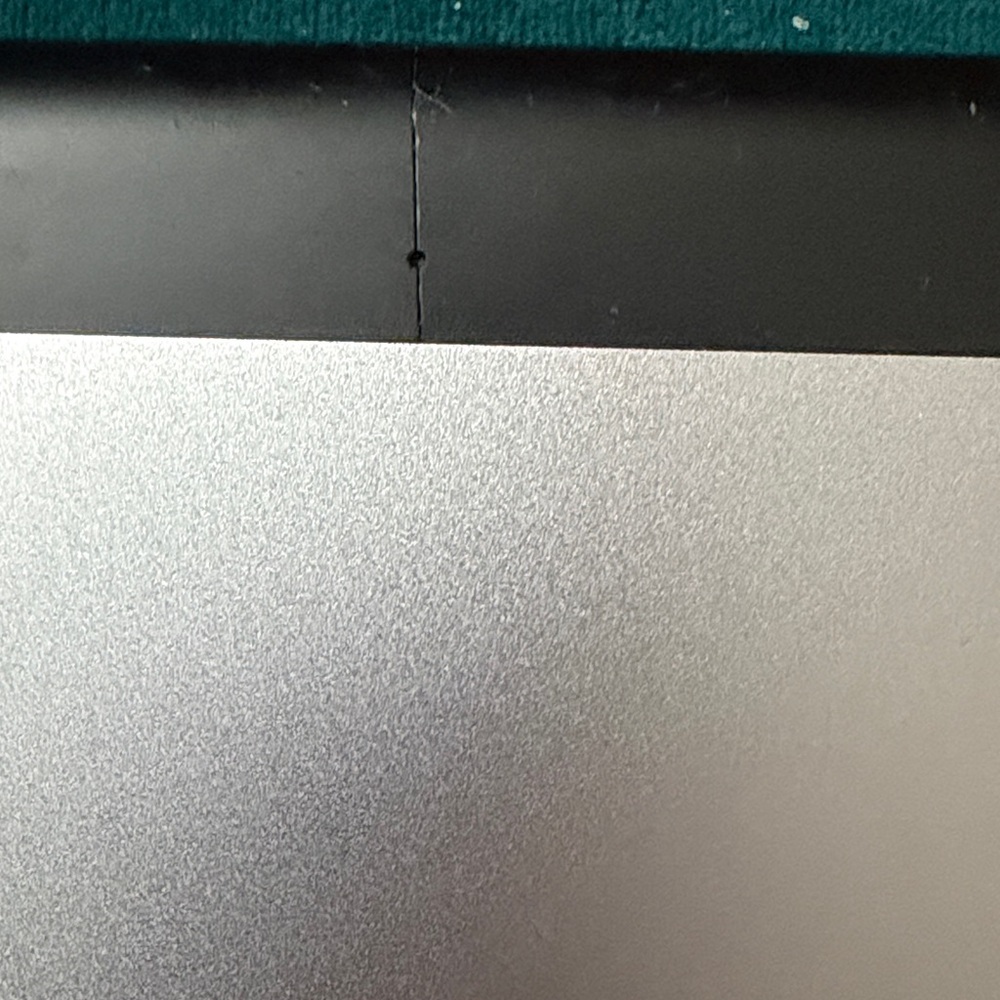 iPad 5th generation with Pink Case - Picture 6 of 8
